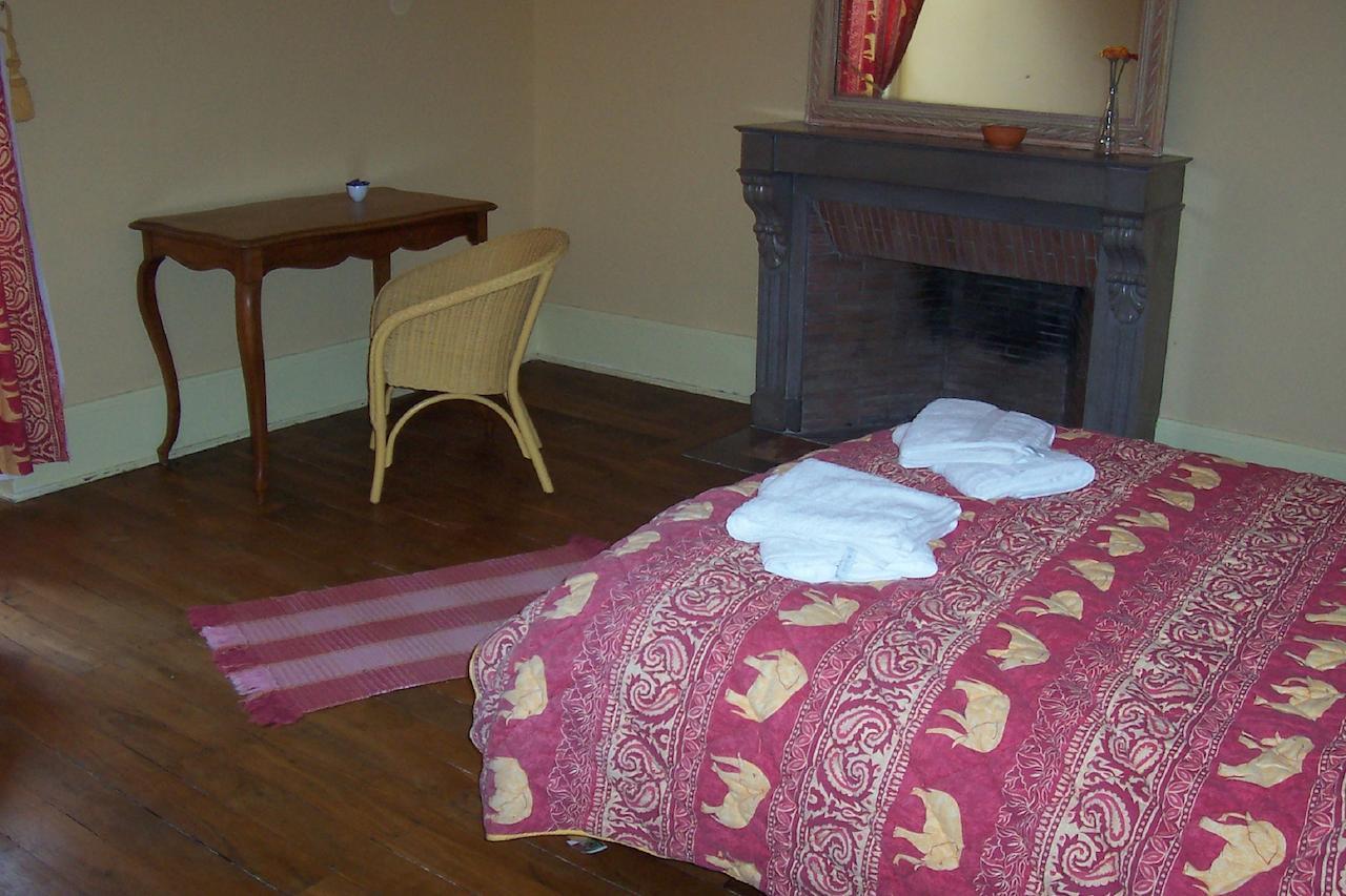 Chateau Champigny Bed and Breakfast Maillet  Camera foto