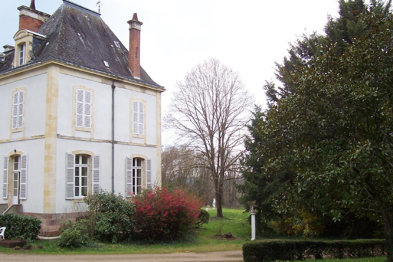 Chateau Champigny Bed and Breakfast Maillet  Esterno foto